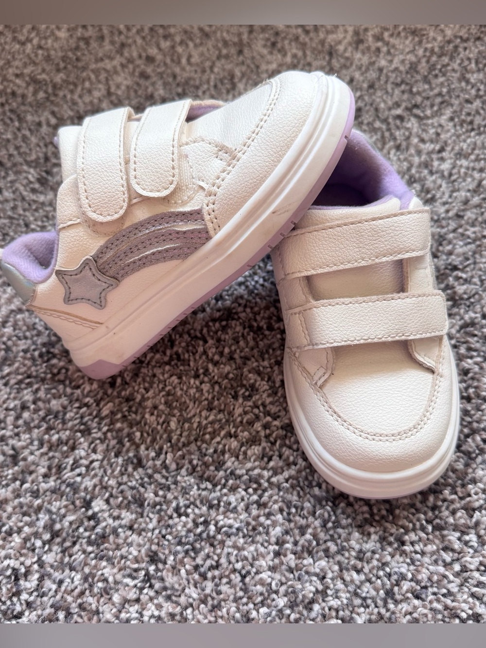Kids White and Lavender Star Accent Velcro Sneakers